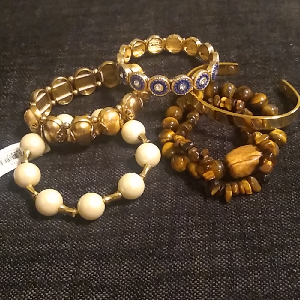 3/$15 Bracelet Assortment